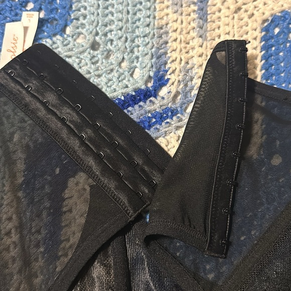 Colsie women’s lace cupless corset size L. - Picture 5 of 10